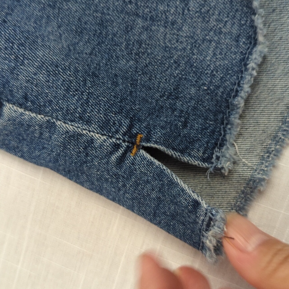 Denizen Levi's high-rise shorts, jean denim cut offs, women's size 10 / 30 - Picture 10 of 15